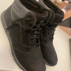 New boys Timberland Boots size 6.5